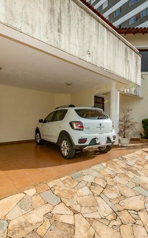 Casa à venda com 282m², 4 quartos e 3 vagasGaragem