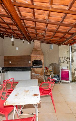 Casa à venda com 282m², 4 quartos e 3 vagas Casa à venda com 282m², 4 quartos e 3 vagasVaranda gourmet