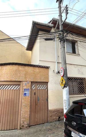 Casa à venda com 143m², 2 quartos e 1 vaga Casa à venda com 143m², 2 quartos e 1 vagaFachada