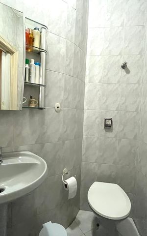 Casa à venda com 143m², 2 quartos e 1 vaga Casa à venda com 143m², 2 quartos e 1 vagaBanheiro de serviço