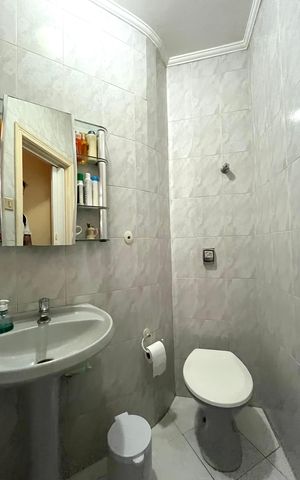 Casa à venda com 143m², 2 quartos e 1 vaga Casa à venda com 143m², 2 quartos e 1 vagaBanheiro de serviço