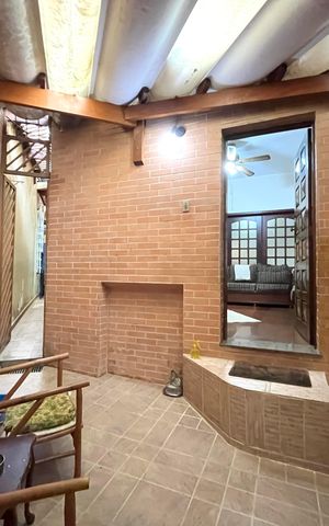 Casa à venda com 143m², 2 quartos e 1 vaga Casa à venda com 143m², 2 quartos e 1 vagaGaragem