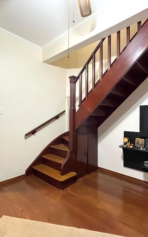 Casa à venda com 143m², 2 quartos e 1 vaga Casa à venda com 143m², 2 quartos e 1 vagaSala