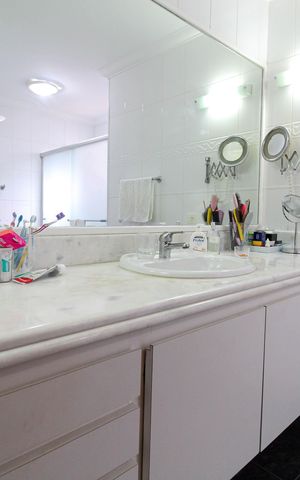 Apartamento para alugar com 237m², 5 quartos e 2 vagas Apartamento para alugar com 237m², 5 quartos e 2 vagasBanheiro da Suíte 1