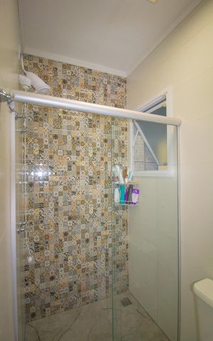 Casa à venda com 80m², 2 quartos e 2 vagas Casa à venda com 80m², 2 quartos e 2 vagasBanheiro