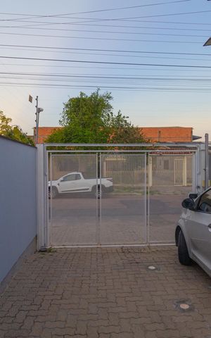 Casa à venda com 80m², 2 quartos e 2 vagas Casa à venda com 80m², 2 quartos e 2 vagasVista do Quarto 2