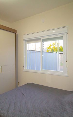 Casa à venda com 80m², 2 quartos e 2 vagas Casa à venda com 80m², 2 quartos e 2 vagasQuarto 2