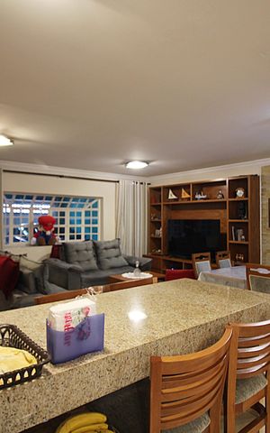 Casa à venda com 302m², 4 quartos e 3 vagasSala/Cozinha
