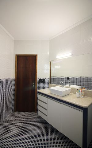 Casa à venda com 302m², 4 quartos e 3 vagasBanheiro Social