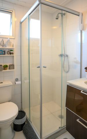 Apartamento à venda com 68m², 3 quartos e 1 vaga Apartamento à venda com 68m², 3 quartos e 1 vagaBanheiro da Suite