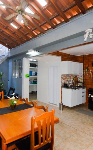 Casa à venda com 220m², 3 quartos e 2 vagasÁrea gourmet