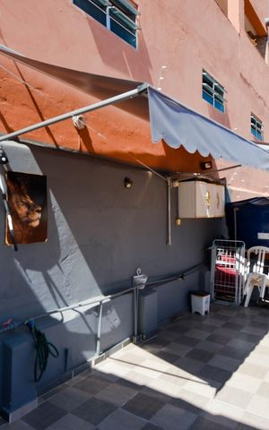 Casa à venda com 220m², 3 quartos e 2 vagasTerraço