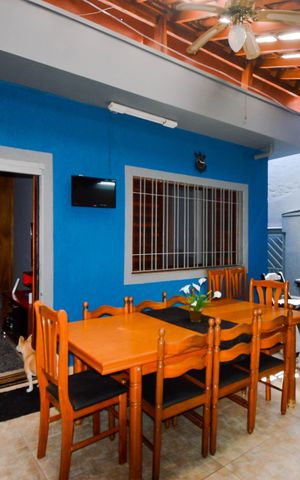 Casa à venda com 220m², 3 quartos e 2 vagasÁrea gourmet