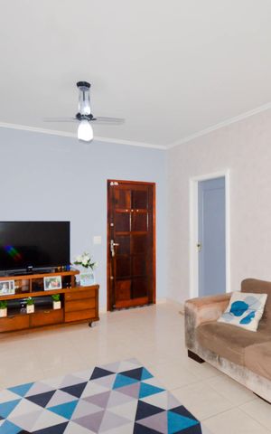 Casa à venda com 220m², 3 quartos e 2 vagasSala