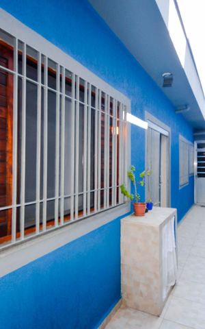Casa à venda com 220m², 3 quartos e 2 vagasCorredor Lateral