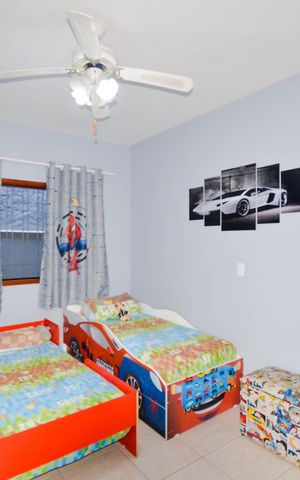Casa à venda com 220m², 3 quartos e 2 vagasQuarto 1