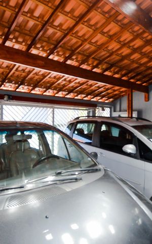 Casa à venda com 220m², 3 quartos e 2 vagasGaragem