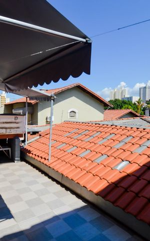 Casa à venda com 220m², 3 quartos e 2 vagasTerraço