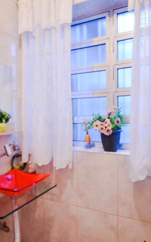 Casa à venda com 220m², 3 quartos e 2 vagasLavabo