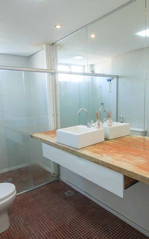 Apartamento para alugar com 120m², 2 quartos e 2 vagas Apartamento para alugar com 120m², 2 quartos e 2 vagasBanheiro Social
