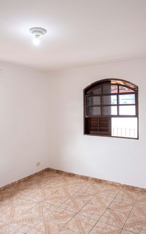 Casa para alugar com 90m², 2 quartos e 1 vagaQuarto 1