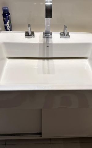 Apartamento à venda com 357m², 4 quartos e 2 vagas Apartamento à venda com 357m², 4 quartos e 2 vagasSuíte 2 - Banheiro