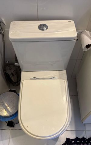 Apartamento à venda com 357m², 4 quartos e 2 vagas Apartamento à venda com 357m², 4 quartos e 2 vagasSuíte 4 - Banheiro