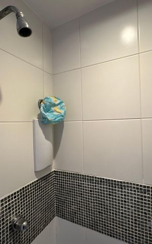 Apartamento à venda com 357m², 4 quartos e 2 vagas Apartamento à venda com 357m², 4 quartos e 2 vagasSuíte 3 - Banheiro