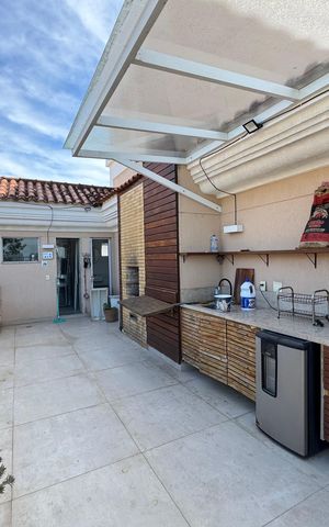 Apartamento à venda com 357m², 4 quartos e 2 vagas Apartamento à venda com 357m², 4 quartos e 2 vagasVaranda / Terraço