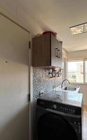 Apartamento à venda com 357m², 4 quartos e 2 vagas Apartamento à venda com 357m², 4 quartos e 2 vagasÁrea de Serviço