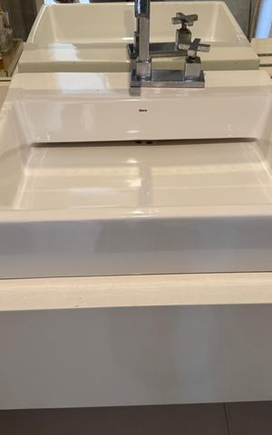 Apartamento à venda com 357m², 4 quartos e 2 vagas Apartamento à venda com 357m², 4 quartos e 2 vagasLavabo