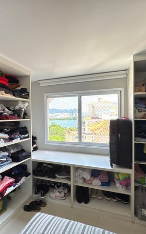 Apartamento à venda com 357m², 4 quartos e 2 vagas Apartamento à venda com 357m², 4 quartos e 2 vagasSuíte 2 - Closet