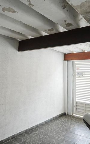 Casa à venda com 140m², 2 quartos e 2 vagasGaragem