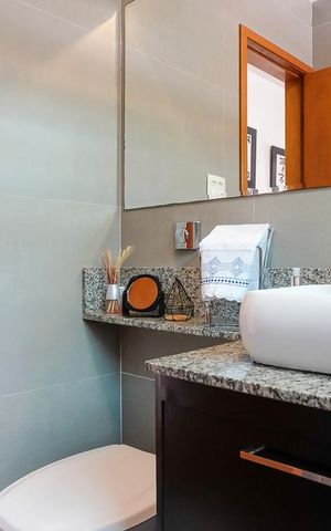 Casa à venda com 140m², 2 quartos e 2 vagasBanheiro