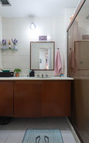 Apartamento à venda com 98m², 2 quartos e 1 vagaBanheiro