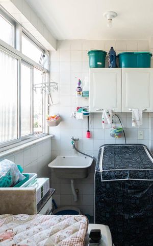 Apartamento à venda com 98m², 2 quartos e 1 vagaÁrea de Serviço