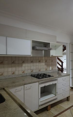 Casa para alugar com 280m², 5 quartos e 2 vagasCozinha