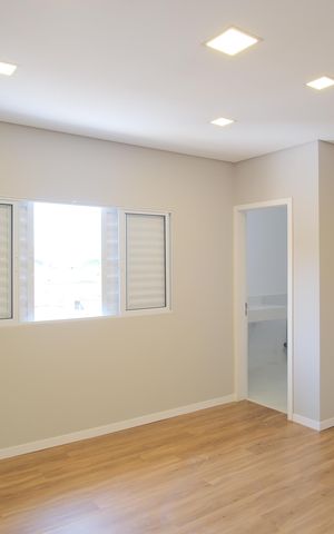 Casa à venda com 280m², 4 quartos e 2 vagasSuíte 3