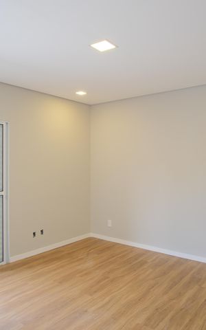 Casa à venda com 280m², 4 quartos e 2 vagasSuíte 2