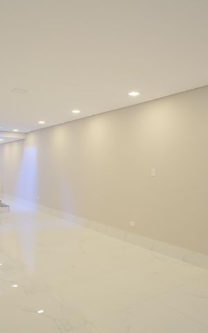 Casa à venda com 280m², 4 quartos e 2 vagasSala