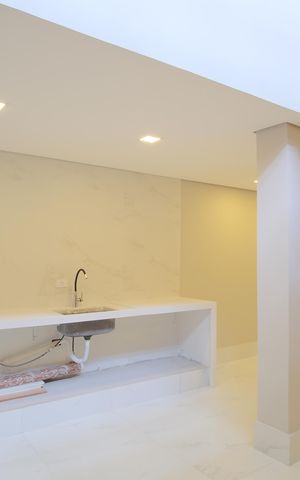 Casa à venda com 280m², 4 quartos e 2 vagasCozinha e Área de Serviço