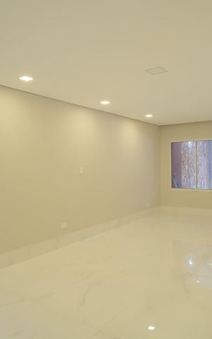 Casa à venda com 280m², 4 quartos e 2 vagasSala