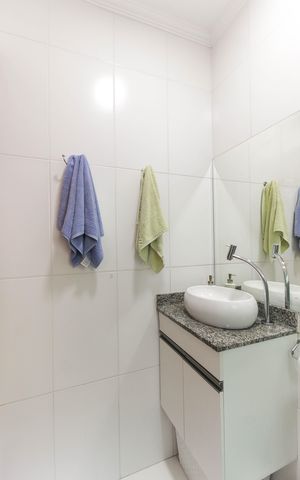 Apartamento à venda com 62m², 2 quartos e 1 vaga Apartamento à venda com 62m², 2 quartos e 1 vagaBanheiro