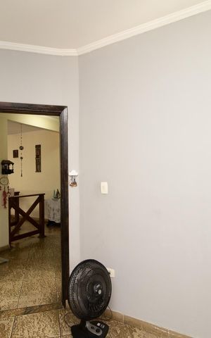 Casa à venda com 380m², 3 quartos e 4 vagas Casa à venda com 380m², 3 quartos e 4 vagasQuarto 1