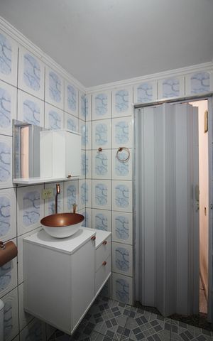Casa à venda com 100m², 3 quartos e 2 vagasBanheiro Edícula