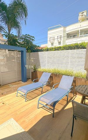 Apartamento para alugar com 85m², 2 quartos e 2 vagasÁrea comum - Piscina