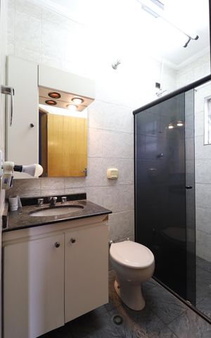 Casa à venda com 140m², 3 quartos e 4 vagasBanheiro