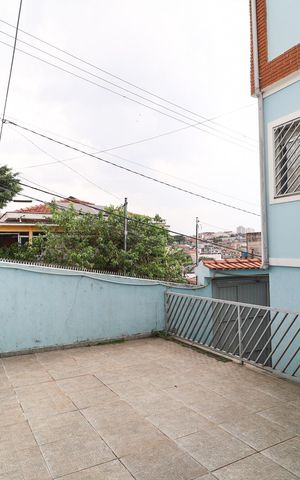 Casa à venda com 140m², 3 quartos e 4 vagasQuintal
