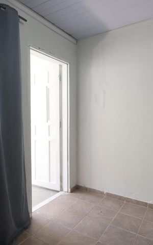 Casa para alugar com 42m², 1 quarto e sem vagaSala