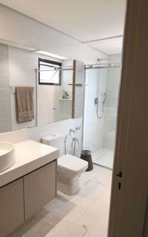 Apartamento à venda com 306m², 4 quartos e 3 vagasBanheiro 4